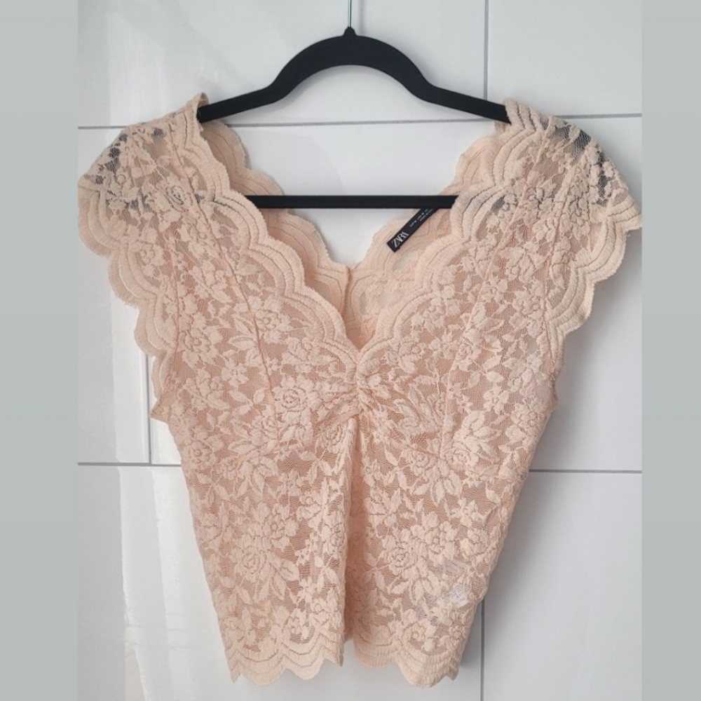 ZARA Peach Pink Scallop Trim Lace Top